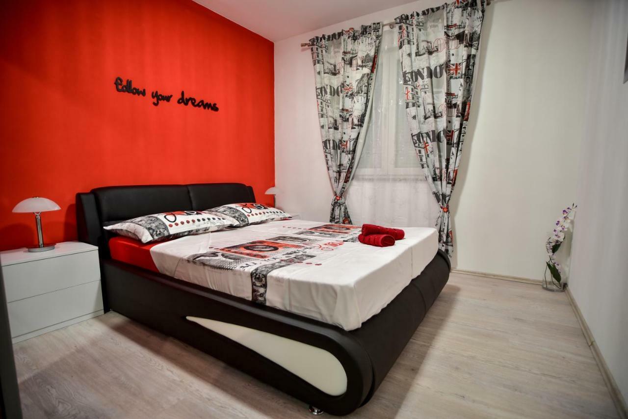 Apartment Lavande 2 Pridraga Bagian luar foto